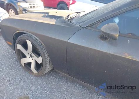 2013 Dodge Challenger Sxt Plus z USA, uszkodzony, nr VIN 2C3CDYAG8DH599764